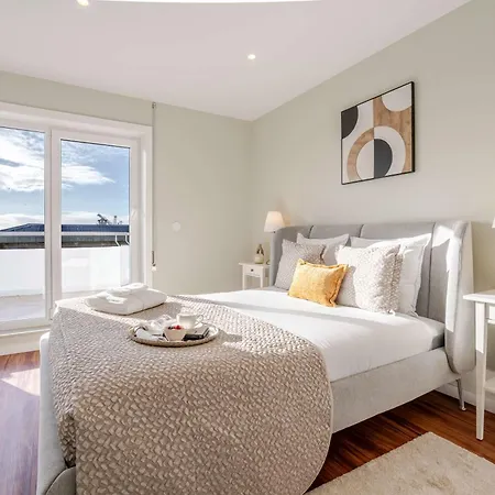 Apartament Bright Beachside Flat With Terrace By Hostwise