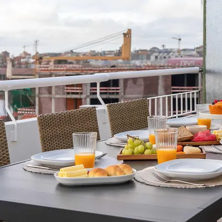 Bright Beachside Flat With Terrace By Hostwise Apartament Matosinhos (Porto)