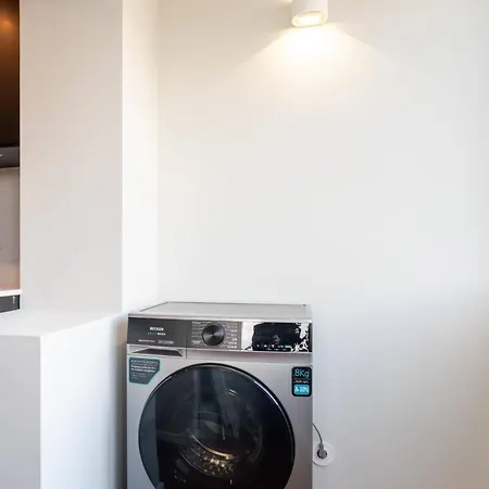 Bright Beachside Flat With Terrace By Hostwise Apartament *