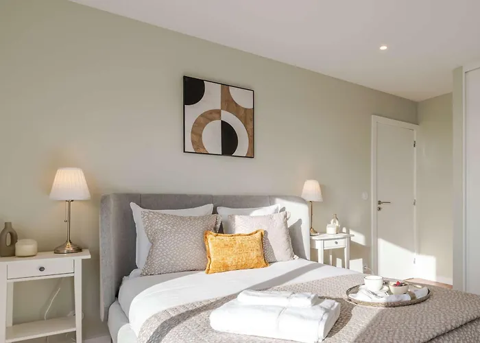 Bright Beachside Flat With Terrace By Hostwise * 마토지뉴스